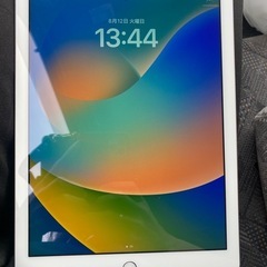 Apple iPad (第5世代) 32GBの画像