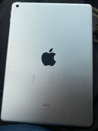 Apple iPad (第5世代) 32GB