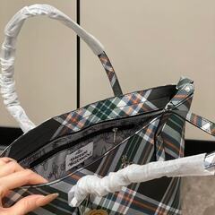 Vivienne Westwood チェック柄トートバッグの画像
