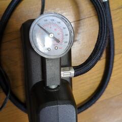 12V エアコンプレッサーの画像