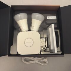 Philips Hue(ヒュー) | ホワイトグラデーション スターターセット | E26スマートLEDライト2個+ブリッジ1個+ディマースイッチ1個 |【Amazon Echo Google Home Siri】IoTの画像