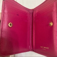 【値下げ相談可】ysl 二つ折り財布 ピンクの画像
