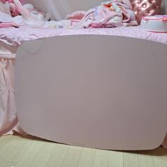 【ジャンク品】ニトリの折りたたみ式猫脚テーブルの画像