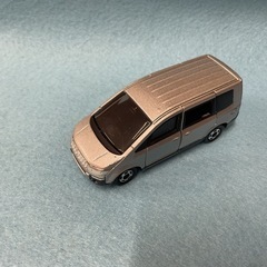 三菱デリカDー5 トミカの画像