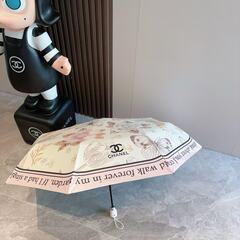シャネル 三つ折り自動折りたたみ傘の画像