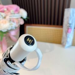 シャネル 三つ折り自動折りたたみ傘の画像