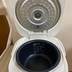 タイガー マイコン炊飯器 3合炊き 遠赤黒特厚釜 JBS-A055 説明書付き 動作良好の画像