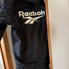Reebok ベンチコートの画像