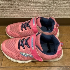 スニーカー　23cmの画像