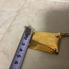 ヴィトン　ポルトクレ　アバントゥール　キーホルダー　ゴールドの画像