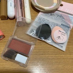 コスメ11点セット ﾘﾘﾐｭｳ CANMAKE セザンヌ ちふれなどの画像