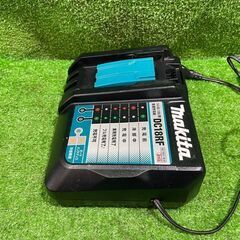 マキタ DC18RF 充電器【市川行徳店】【店頭取引限定】【中古】ITLNW9YIO1IWの画像