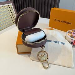 ルイ・ヴィトンが村上隆とBluetoothイヤホンバッグでコラボレーションの画像