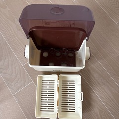 ピジョンガラス哺乳瓶120ml2本・コンビ哺乳瓶消毒(除菌じょ〜ず)・哺乳瓶水切りトレーの画像