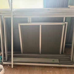 窓サッシなどの画像