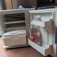 ツインバード冷蔵庫型クーラーボックスの画像