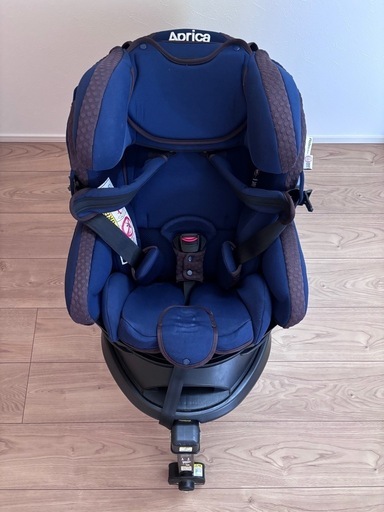 チャイルドシート  アップリカ　フラウディアグロウISOFIX360