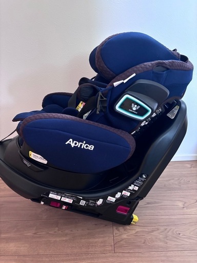 チャイルドシート  アップリカ　フラウディアグロウISOFIX360