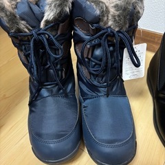 新品Mサイズブーツ2点の画像