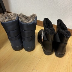 新品Mサイズブーツ2点の画像