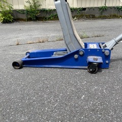 中古3トン低床ジャッキの画像