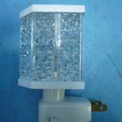 P709　朝日電器　ミニシャンデリア　ホワイトの画像