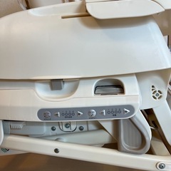 電動ハイローチェア＆ベビーベッドの画像