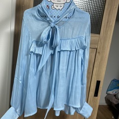 ブラウスとワンピースのセットの画像