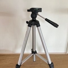 aluminum tripod 4段伸縮式アルミ三脚の画像
