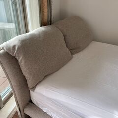 ベッドフレーム　ACTUS(アクタス)　ソシア(SOSIA)　ドリームベッド(dream bed)　ヘッドクッション付きの画像