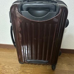 スーツケースの画像