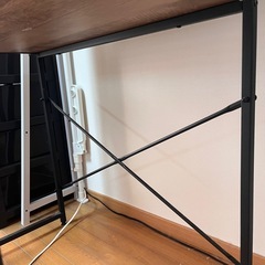 パソコンデスクの画像
