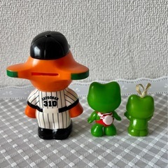 佐藤製薬サトちゃん阪神タイガース とコーワのケロちゃんフィギュア昭和レトロの画像