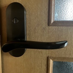 ガラス付きドア(鍵付き)2セットの画像