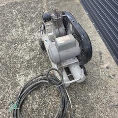アネスト岩田 製のコンプレッサー 100Vの画像