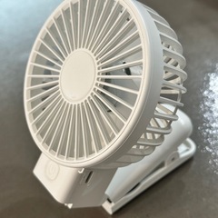 【受け渡し先決定】ハンディファン クリップ付きの画像