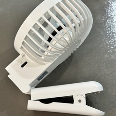 【受け渡し先決定】ハンディファン クリップ付きの画像