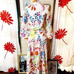 ‡ZARA(ザラ) 綺麗なトロピカル模様。さらりと着られる可愛らしいワンピース、いかがでしょうか？の画像