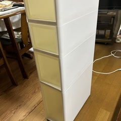 4段収納ケースの画像