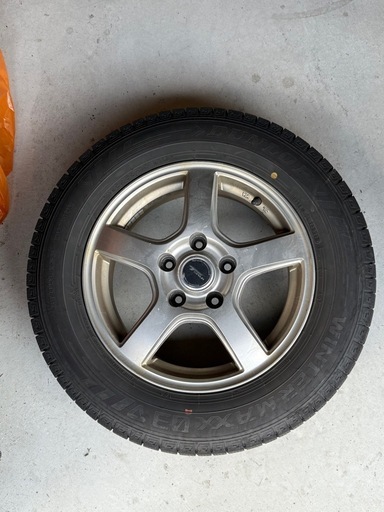 値下げ　 195-65-15 アルミ付きスタッドレス ダンロップ 22年製