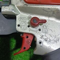 MAX TA-225/425J 常圧エアネイラ【市川行徳店】【店頭取引限定】【中古】管理番号：IT49CPZ9VU4Gの画像