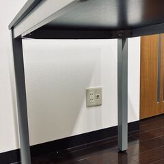 アイアンレッグテーブル　約120x60cmの画像