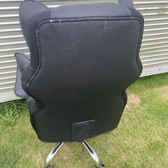 オフィスチェア メーカー不明 本革 ヘッドレスト アームレスト フットレスト 油圧の画像