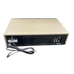 【レガストック川崎本店】【動作確認済み】Victor ビクター VHSビデオデッキ HR-B9 1998年製 リモコン ケーブル付属の画像