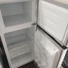 ハイセンス製の2ドア冷凍冷蔵庫（1ヶ月動作保証付き）「HR-B12C」の画像