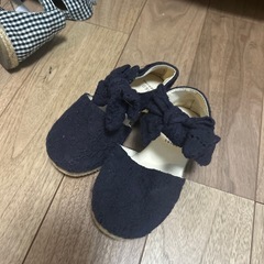 ほぼ新品　アプレレクール 　キッズサンダル2足の画像