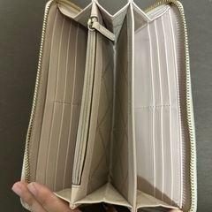 マイケルコース長財布の画像