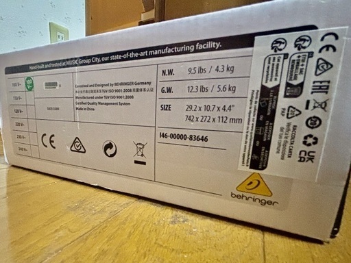 新品 BEHRINGER FCB1010 MIDIフットコントローラー