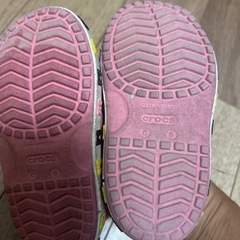 クロックス　ミニーサンダル16cmの画像