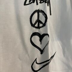 STUSSY x NIKE ハート 半袖 Tシャツ ホワイト XLサイズの画像